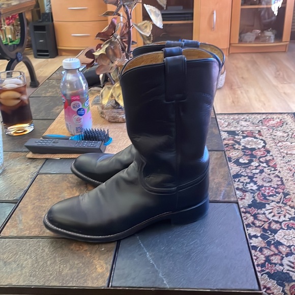 Good condition like new - Picture 2 of 2